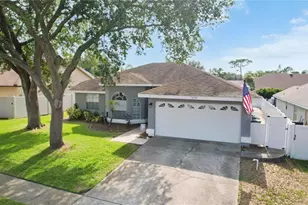 1690 Winners Cir, Tarpon Springs, FL 34689 - Photo 1