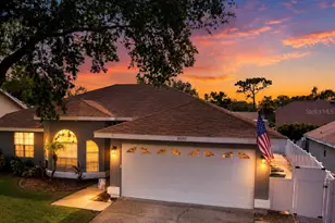 1690 Winners Cir, Tarpon Springs, FL 34689 - Photo 1