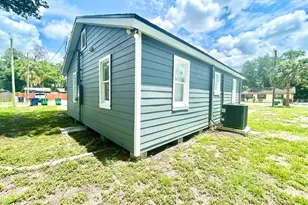 8004 N Marks St, Tampa, FL 33604 - Photo 23