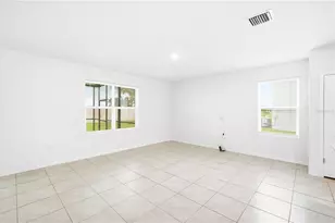 5635 Hollingworth Trl, Wesley Chapel, FL 33545 - Photo 9
