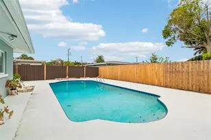 403 Driftwood Dr W, Palm Harbor, FL 34683 - Photo 33