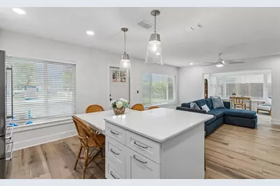403 Driftwood Drive W, Palm Harbor, FL 34683 - Photo 11