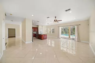 20009 Oakflower Ave, Tampa, FL 33647 - Photo 11