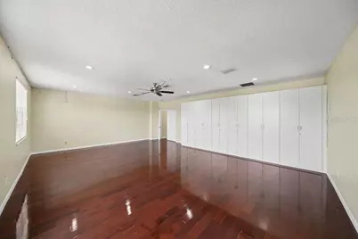 20009 Oakflower Avenue, Tampa, FL 33647 - Photo 29