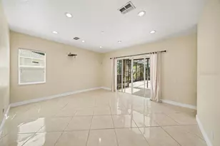 20009 Oakflower Ave, Tampa, FL 33647 - Photo 17