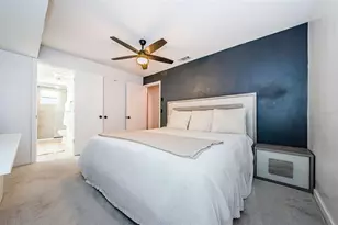 7241 56th Ave N, Saint Petersburg, FL 33709 - Photo 15