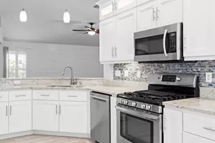 10232 Woodford Bridge St, Tampa, FL 33626 - Photo 27