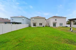 10828 Trailing Vine Dr, Tampa, FL 33610 - Photo 25