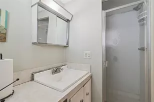 18675 US Hwy 19 N, Clearwater, FL 33764 - Photo 31