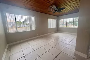 360 72nd Ave, Saint Petersburg, FL 33706 - Photo 7