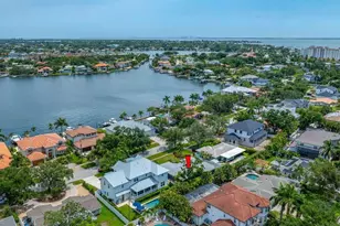 328 Bayview Dr NE, Saint Petersburg, FL 33704 - Photo 45