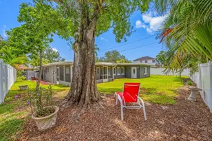 328 Bayview Dr NE, Saint Petersburg, FL 33704 - Photo 41