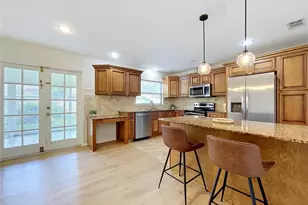 3604 Marco Dr, Tampa, FL 33614 - Photo 9