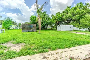8706 Ruth Pl, Tampa, FL 33604 - Photo 21