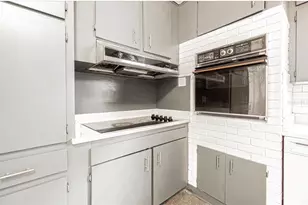 8706 Ruth Pl, Tampa, FL 33604 - Photo 27
