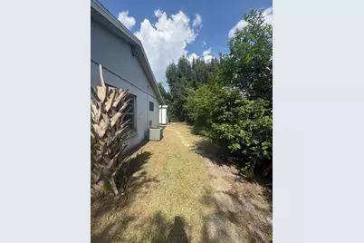 10407 N 25th Street, Tampa, FL 33612 - Photo 13