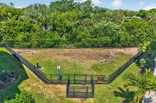 11301 Beach Walk Wy NE, Saint Petersburg, FL 33716 - Photo 37