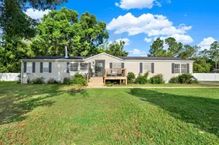 13611 Mcintosh Dr, Dade City, FL 33525 - Photo 1