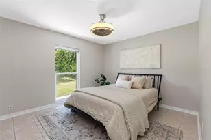 4221 Riverhills Dr, Tampa, FL 33617 - Photo 27