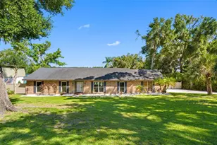 4221 Riverhills Dr, Tampa, FL 33617 - Photo 5