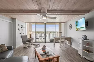 500 Treasure Island Causeway, Treasure Island, FL 33706 - Photo 7