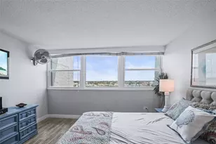 500 Treasure Island Causeway, Treasure Island, FL 33706 - Photo 23
