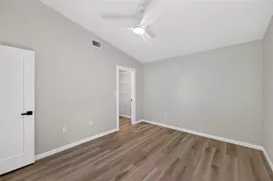 647 Bonnie Blvd, Palm Harbor, FL 34684 - Photo 27