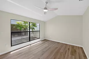 647 Bonnie Blvd, Palm Harbor, FL 34684 - Photo 21