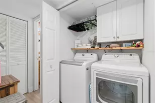 103 1st St E, Saint Petersburg, FL 33715 - Photo 15