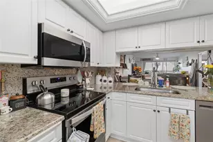 103 1st St E, Saint Petersburg, FL 33715 - Photo 9