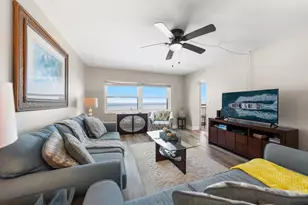 1270 Gulf Blvd, Clearwater Beach, FL 33767 - Photo 11