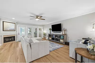 4205 Arborwood Lane, Tampa, FL 33618 - Photo 9