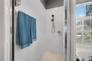 5805 Wedgefield Dr, Zephyrhills, FL 33541 - Photo 23