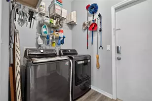 5805 Wedgefield Dr, Zephyrhills, FL 33541 - Photo 29