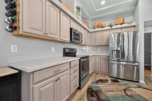 5805 Wedgefield Dr, Zephyrhills, FL 33541 - Photo 15