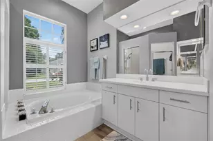 5805 Wedgefield Dr, Zephyrhills, FL 33541 - Photo 21