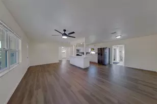 5937 38th Ave N, Saint Petersburg, FL 33710 - Photo 7