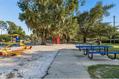 302 Deer Park Avenue, Tampa, FL 33617 - Photo 49