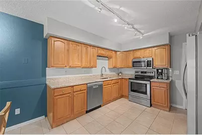13302 Arena Place #E, Tampa, FL 33612 - Photo 9