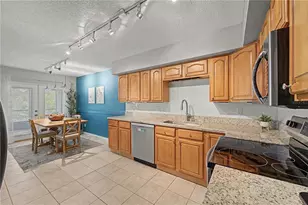 13302 Arena Pl, Tampa, FL 33612 - Photo 3