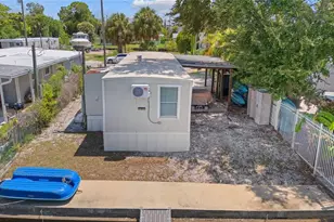 6833 Flicker Ln, Hudson, FL 34667 - Photo 9
