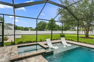14805 Sydney Heights Ct, Dover, FL 33527 - Photo 9