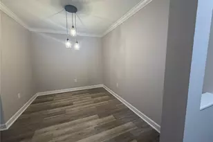 18293 Bridle Club Dr, Tampa, FL 33647 - Photo 5