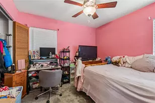 7846 12th St N, Saint Petersburg, FL 33702 - Photo 15