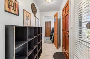 7846 12th St N, Saint Petersburg, FL 33702 - Photo 17