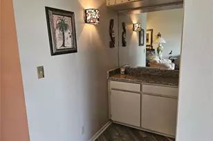 6011 Bahia Del Mar Blvd, Saint Petersburg, FL 33715 - Photo 9