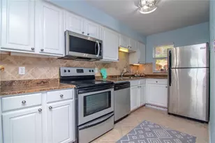 2675 St Josephs Dr E, Dunedin, FL 34698 - Photo 13