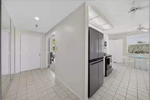 8001 Sailboat Key Blvd S, Saint Pete Beach, FL 33707 - Photo 5
