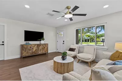 1782 Mississippi Avenue NE, Saint Petersburg, FL 33703 - Photo 5