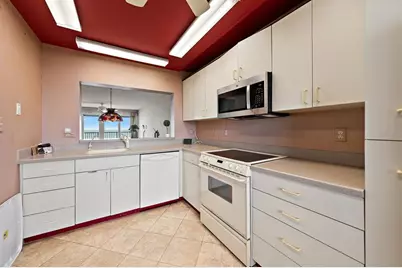 1250 Gulf Boulevard #706, Clearwater Beach, FL 33767 - Photo 5